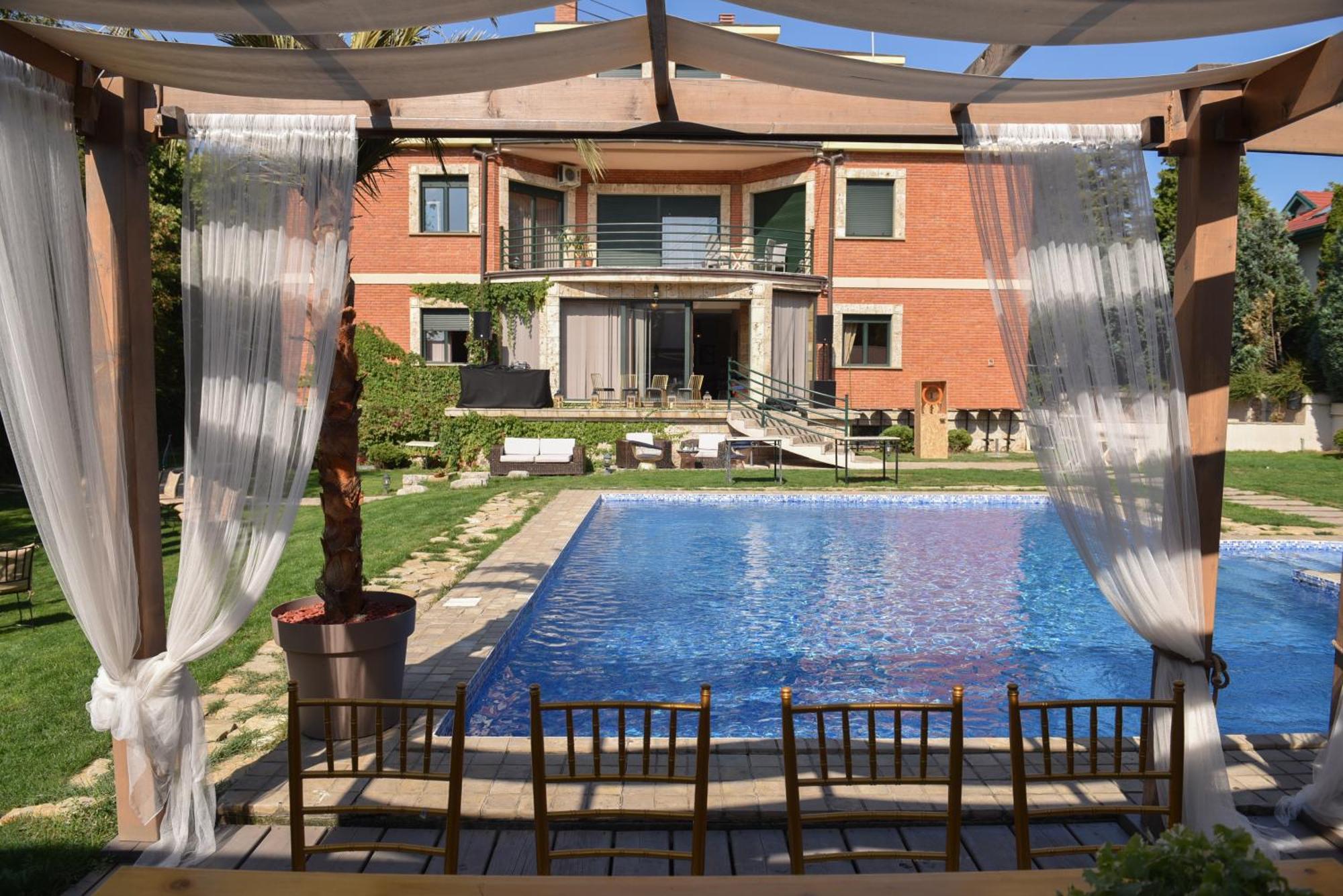 The Belgrade Hills Rooms And Suites Bagian luar foto